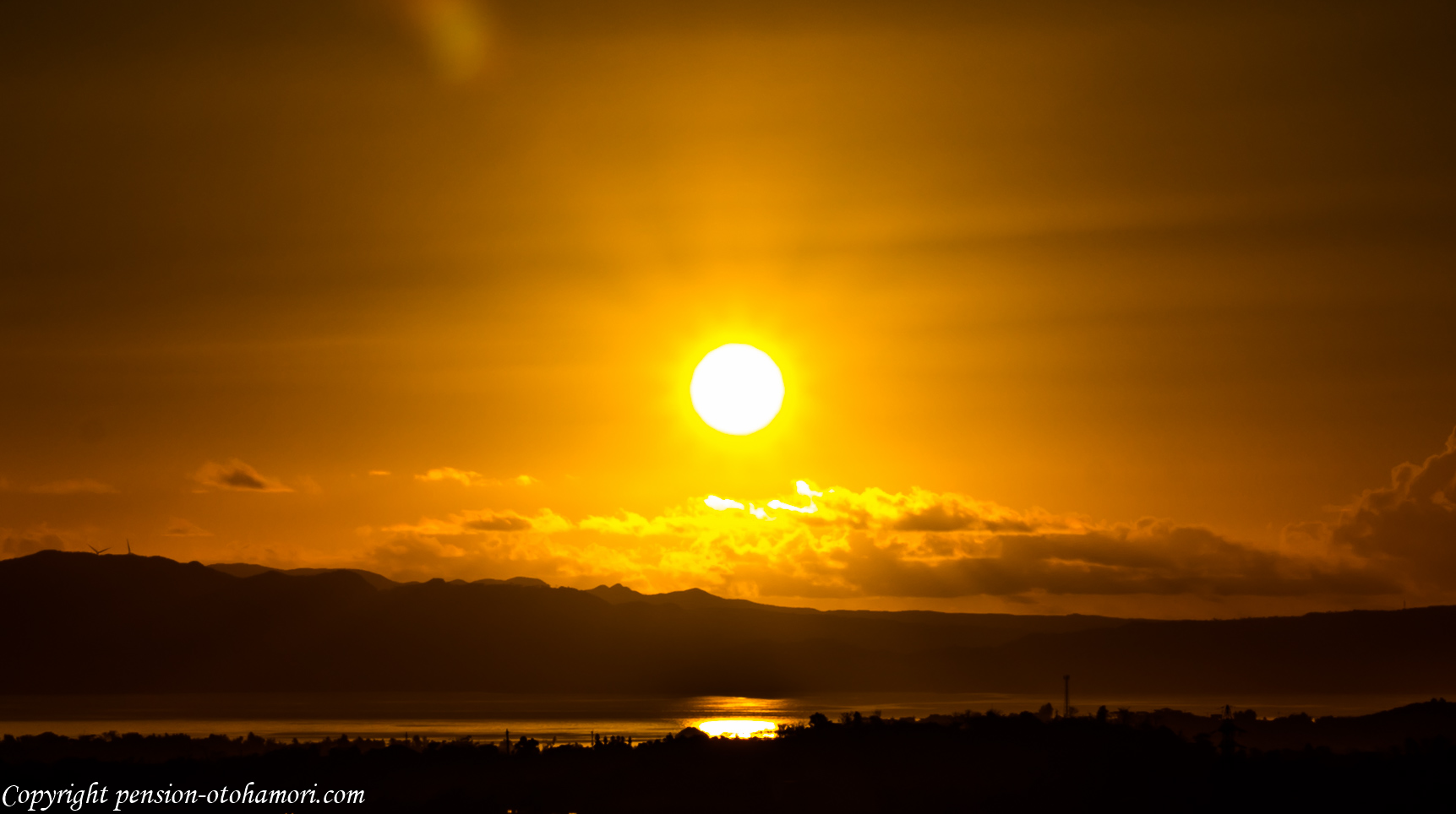 ペンション乙羽森 朝日